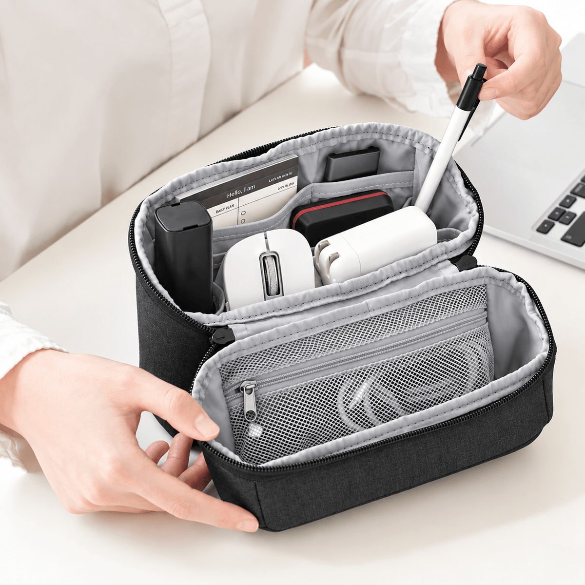 Slim Upright Travel Organiser