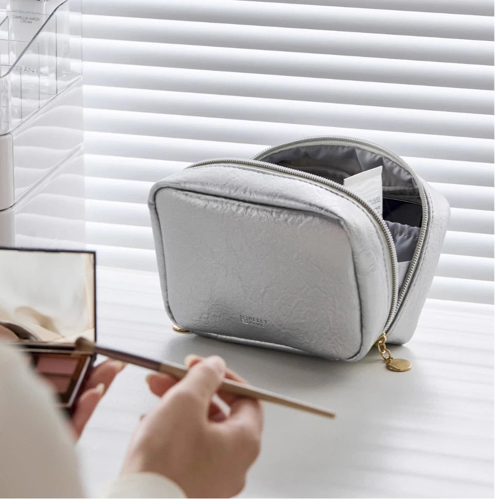 On-the-Go Cosmetic Case