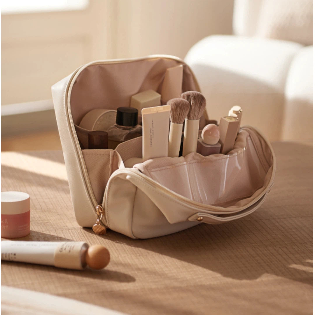 Cream-Grip Travel Cosmetic Case