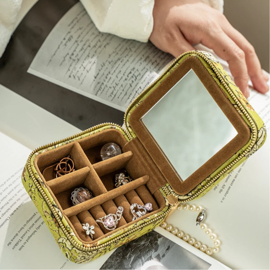 Botanical Jacquard Jewelry Case