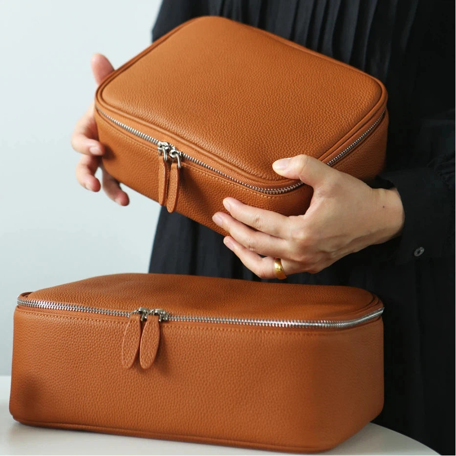 Large-Capacity Leather Travel Organiser