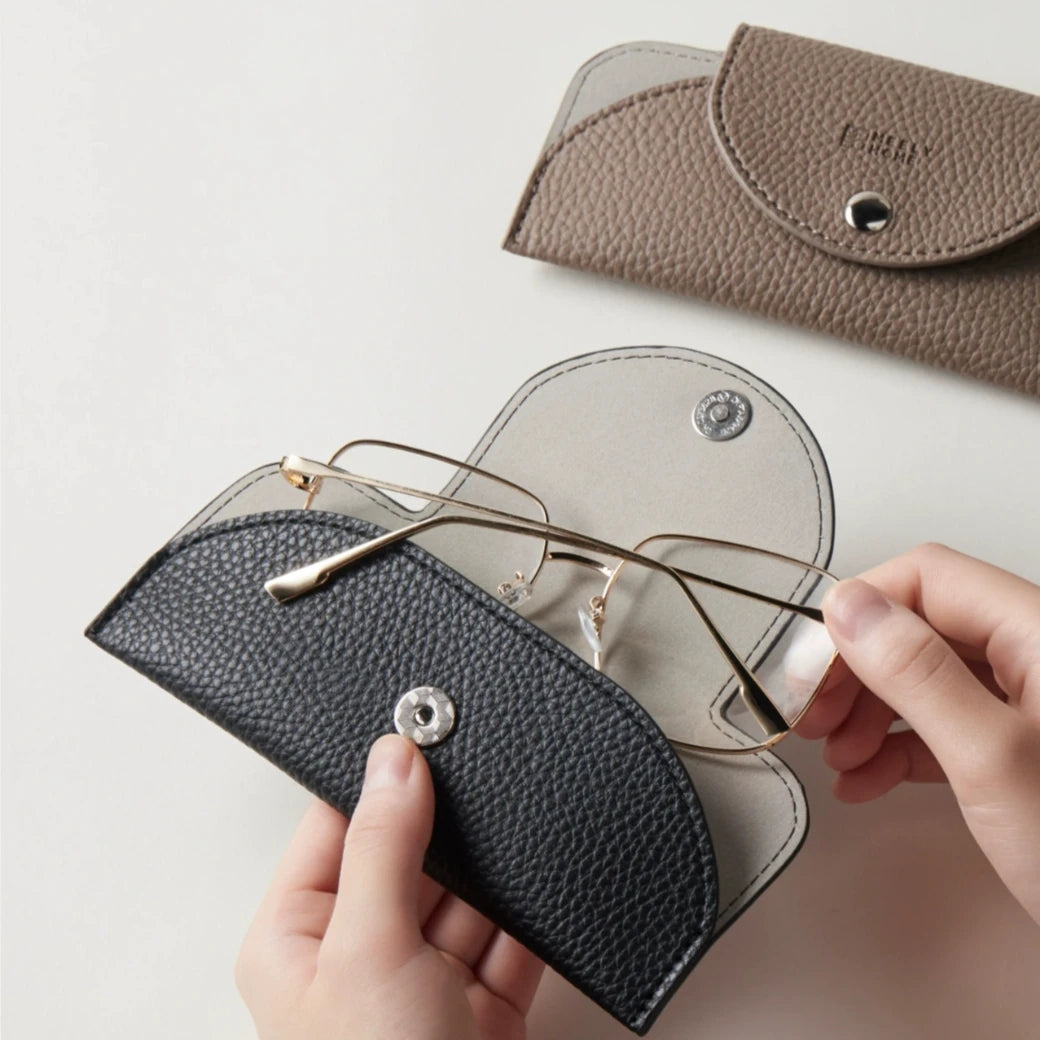 Slim Magnetic Glasses Pouch