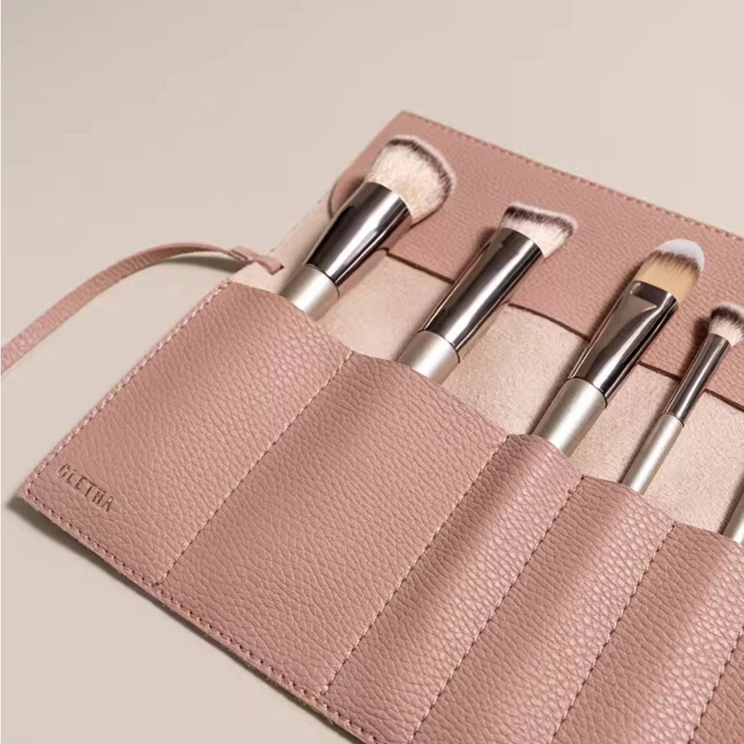 Roll-Up Travel Makeup Brush Organiser