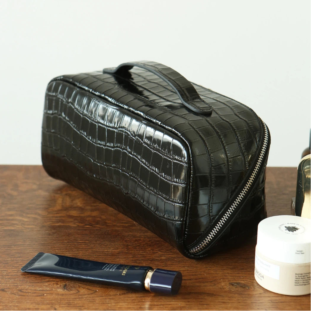 Glossy Leather Lay-Flat Makeup Case