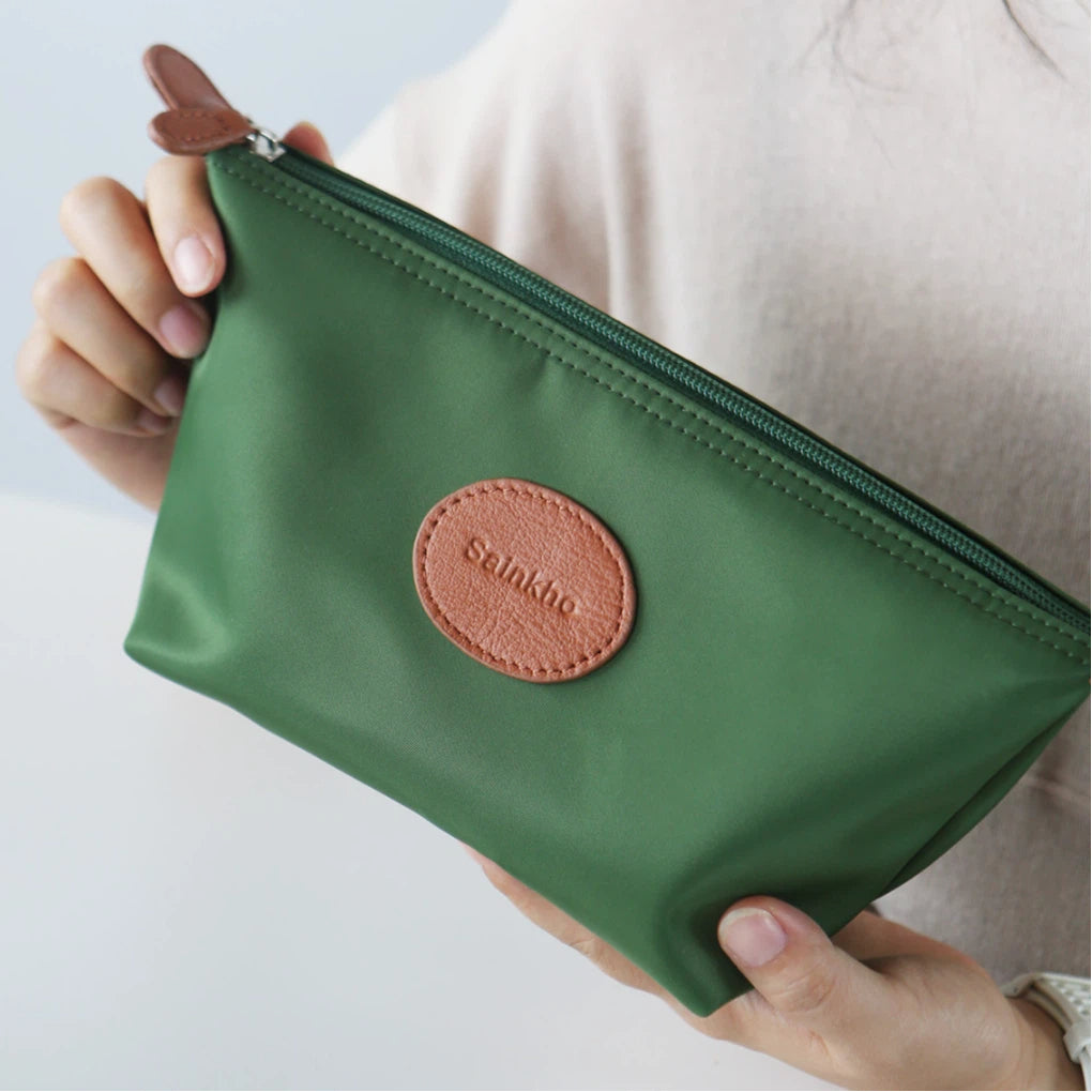 Ultra-Light Everyday Makeup Pouch