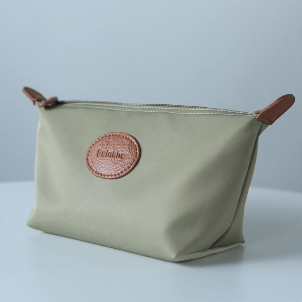 Ultra-Light Everyday Makeup Pouch