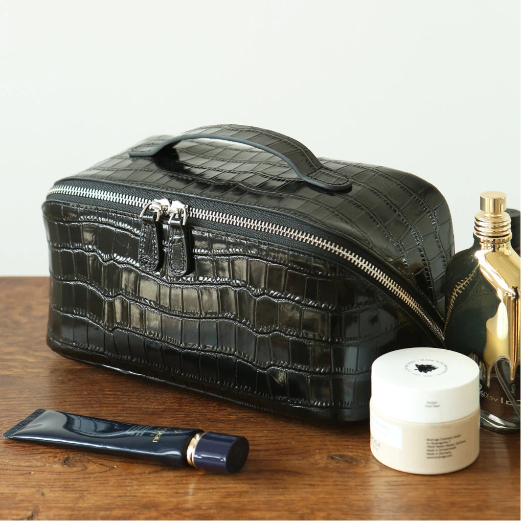 Glossy Leather Lay-Flat Makeup Case