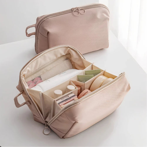 AeroWide Lightweight Cosmetic Case