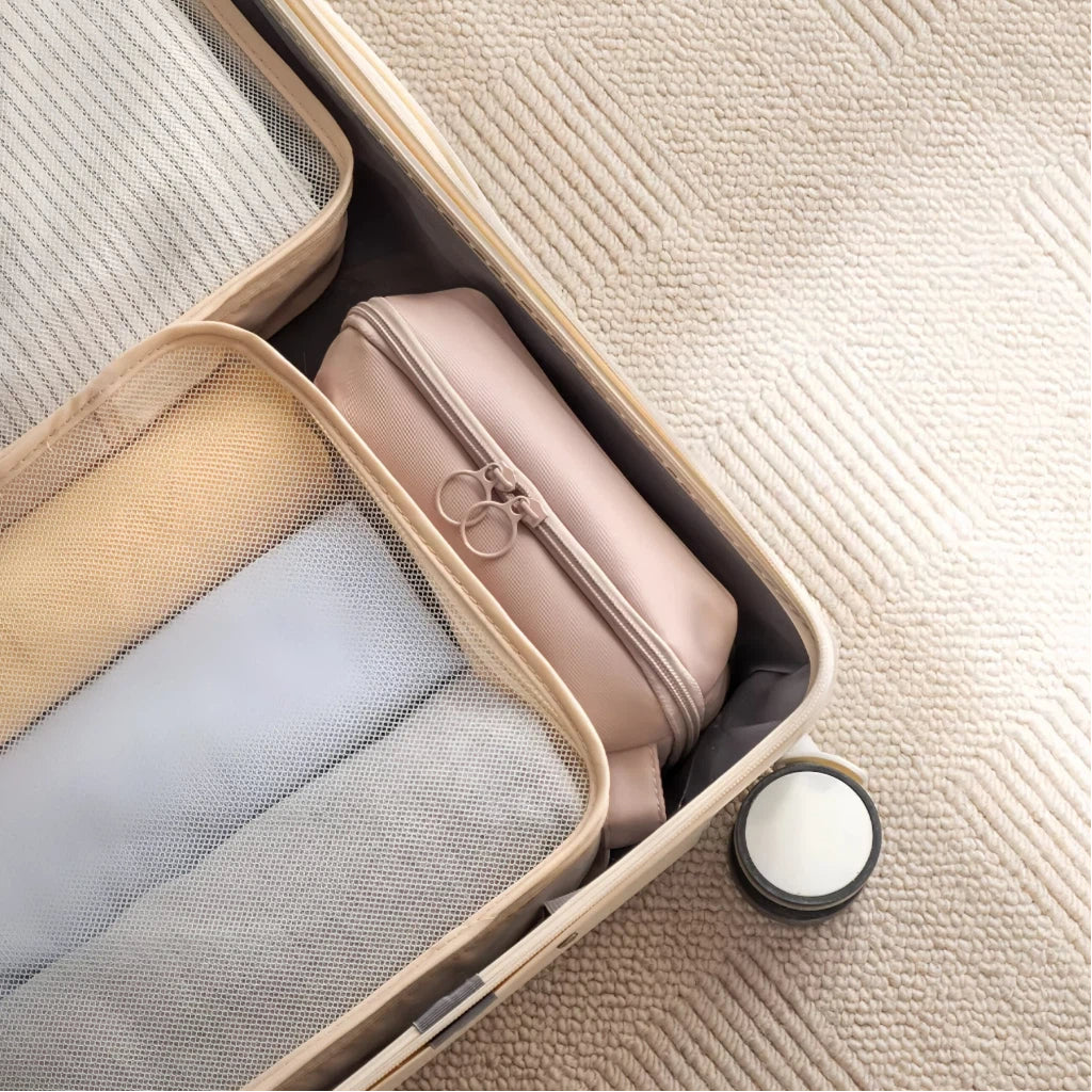 AeroWide Lightweight Cosmetic Case