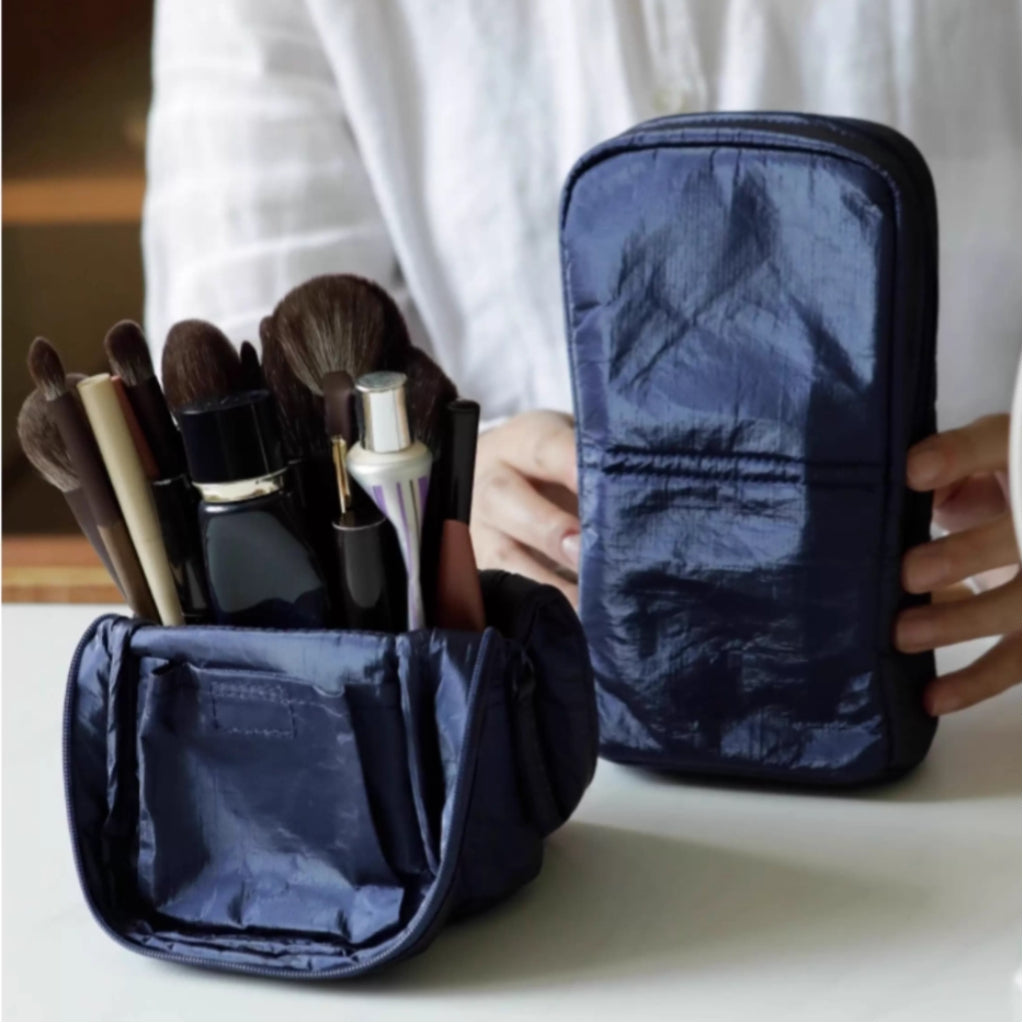 Upright Compact Makeup Brush Case